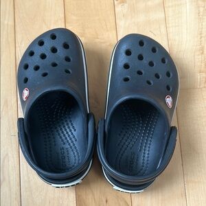 CROCS Black Sandals with Signature Comfort / TODDLER